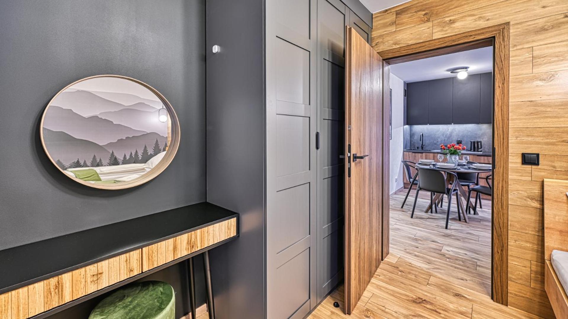 Apartment Izerski - Sky Walk By Royal Aparts *
